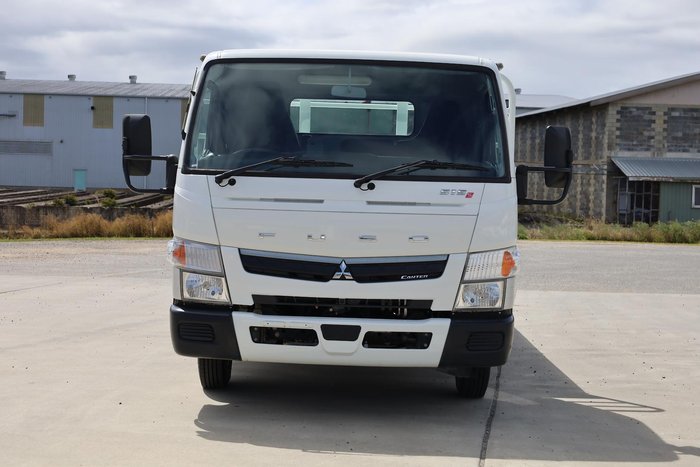 2022 Fuso Canter
