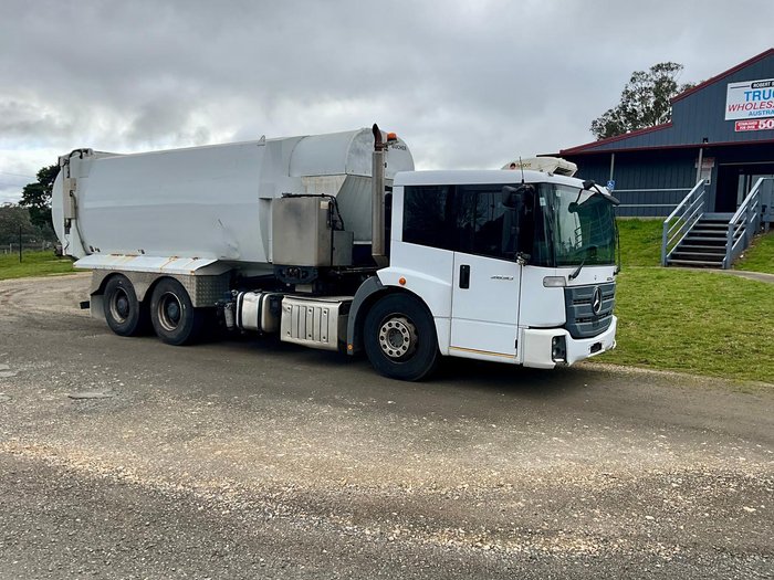 2019 Mercedes-Benz Econic 2630