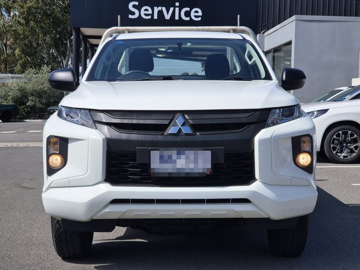 2022 Mitsubishi Triton GLX