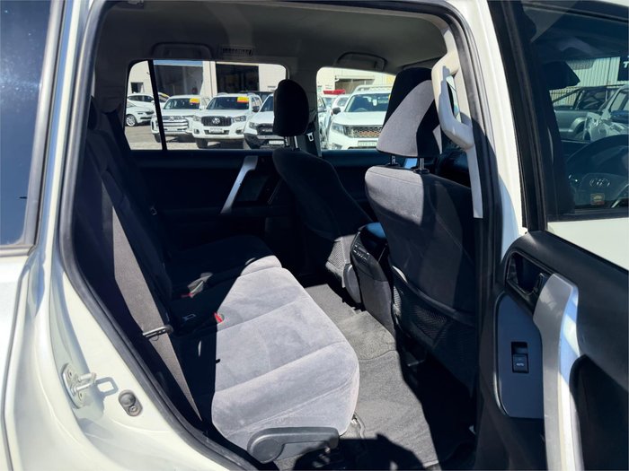 2018 TOYOTA LANDCRUISER PRADO GX (4x4)