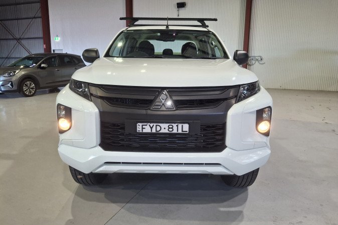 2022 MITSUBISHI TRITON GLX (4x4)