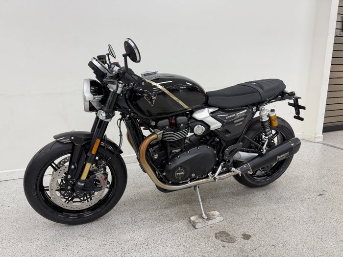 2026 Triumph SPEED TWIN 1200 CAFE RACER