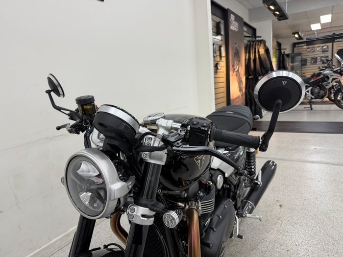 2026 Triumph SPEED TWIN 1200 CAFE RACER