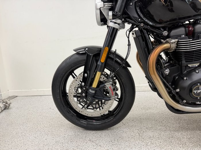 2026 Triumph SPEED TWIN 1200 CAFE RACER