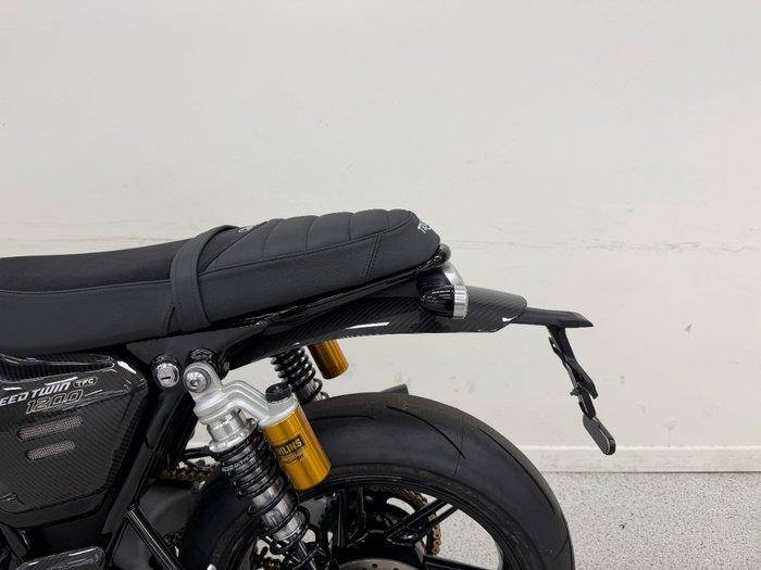 2026 Triumph SPEED TWIN 1200 CAFE RACER