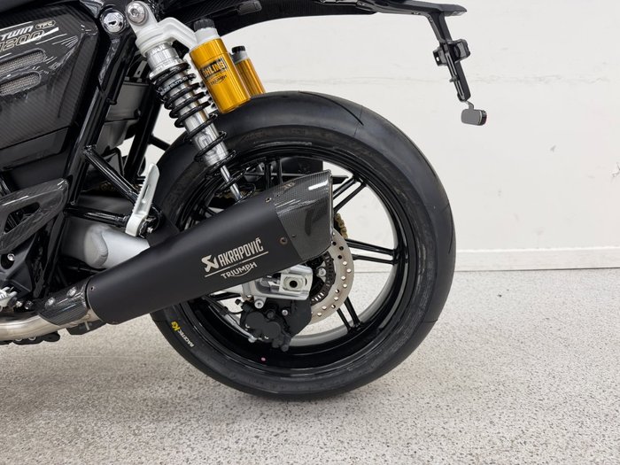 2026 Triumph SPEED TWIN 1200 CAFE RACER