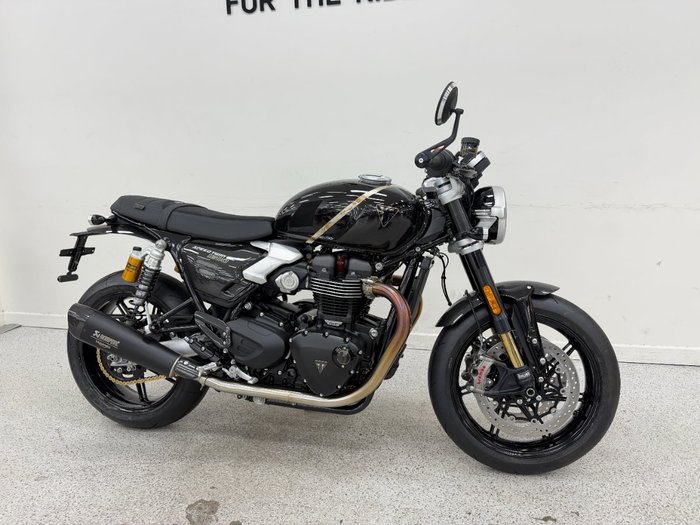 2026 Triumph SPEED TWIN 1200 CAFE RACER