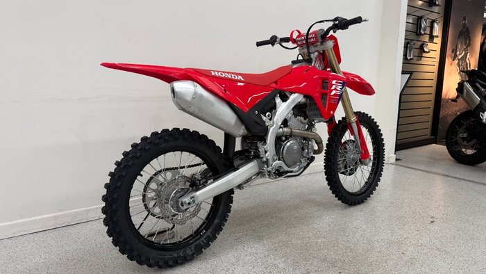 2025 Honda CRF250R Red