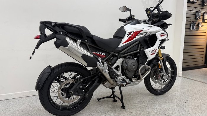 2026 Triumph TIGER 1200 RALLY PRO DESERT CRYSTAL WHITE