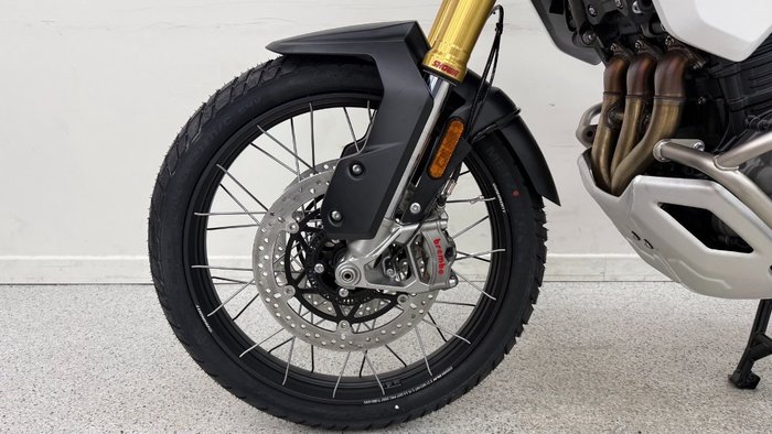 2026 Triumph TIGER 1200 RALLY PRO DESERT CRYSTAL WHITE