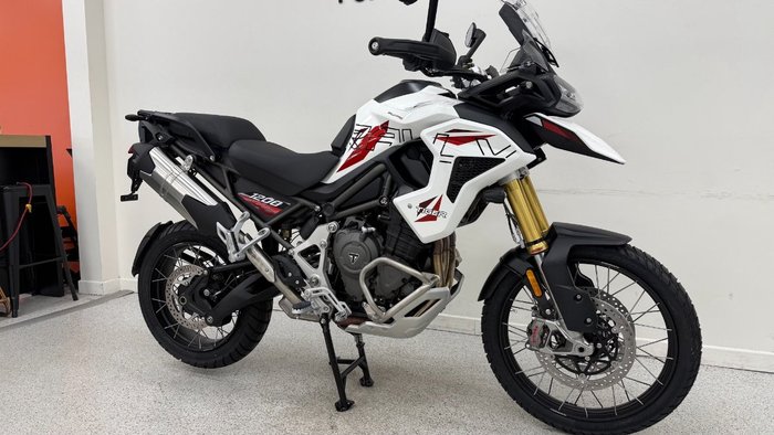 2026 Triumph TIGER 1200 RALLY PRO DESERT CRYSTAL WHITE