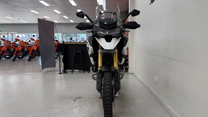 2026 Triumph TIGER 1200 RALLY PRO DESERT CRYSTAL WHITE