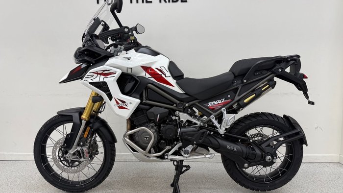 2026 Triumph TIGER 1200 RALLY PRO DESERT CRYSTAL WHITE