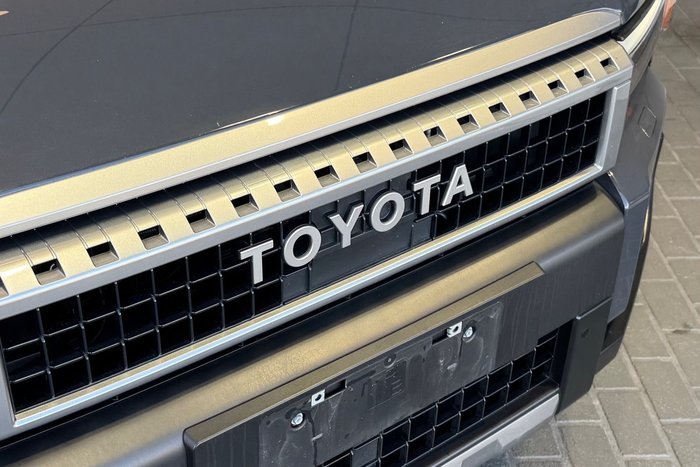 2024 Toyota Landcruiser Prado