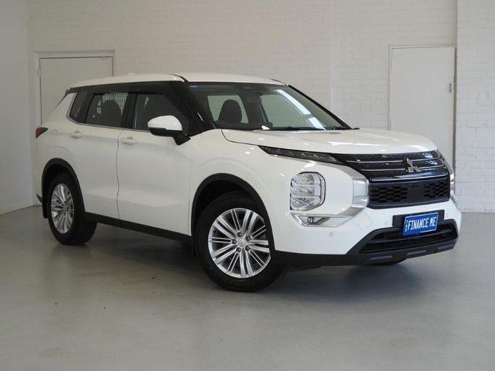 2023 Mitsubishi Outlander ES