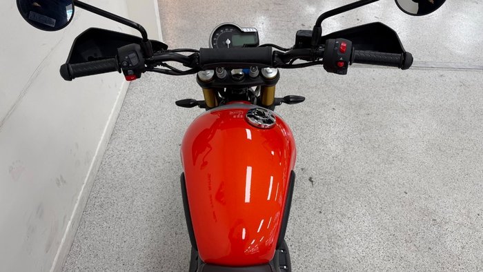 2026 Triumph SCRAMBLER 400 XC
