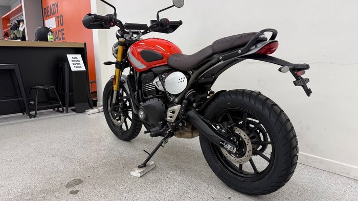 2026 Triumph SCRAMBLER 400 XC