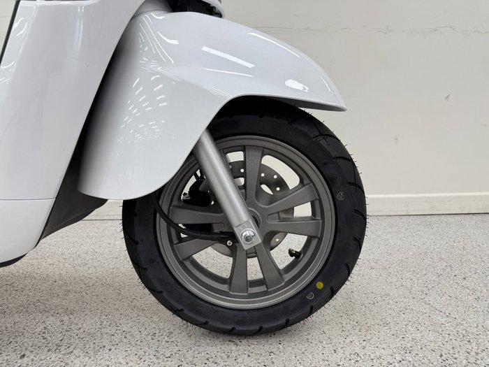 2026 Kymco LIKE 125 White