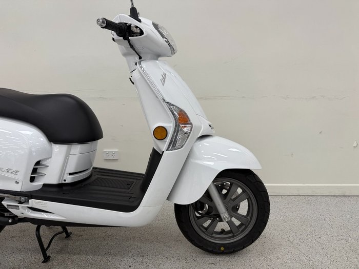 2026 Kymco LIKE 50 White