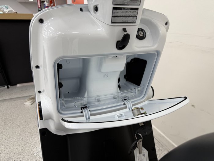 2026 Kymco LIKE 50 White