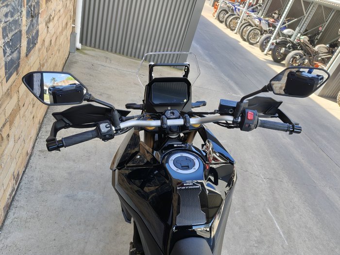 2026 SUZUKI V-STROM 800DE DUAL PURPOSE BLACK