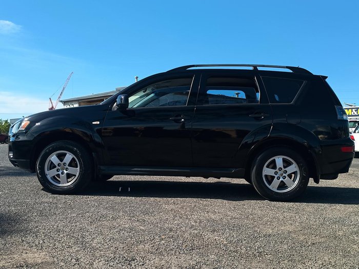 2011 Mitsubishi Outlander LS
