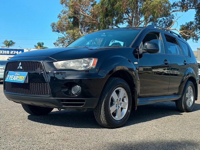 2011 Mitsubishi Outlander LS
