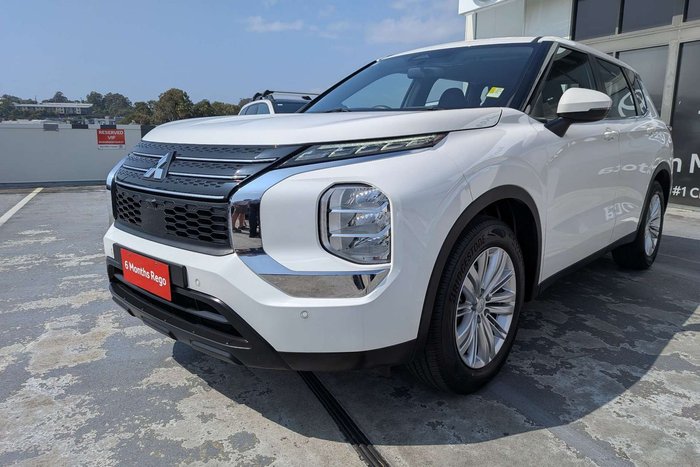 2023 Mitsubishi Outlander