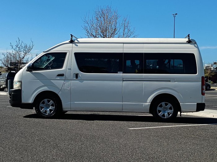 2010 Toyota Hiace Commuter