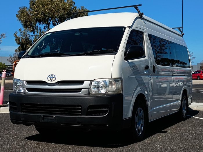 2010 Toyota Hiace Commuter