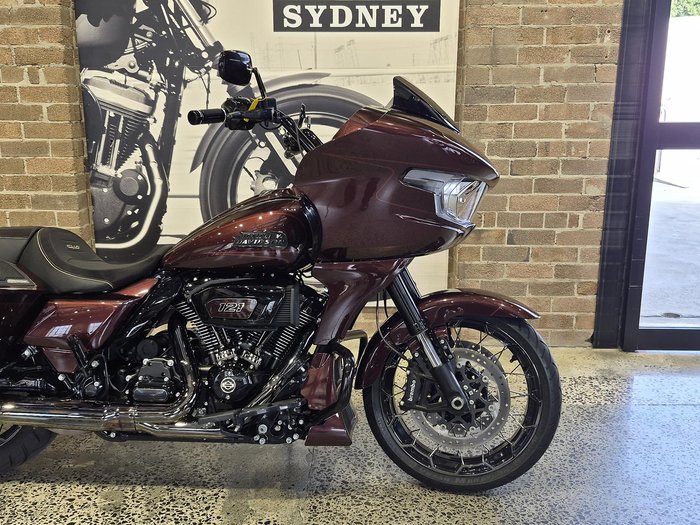 Harley-Davidson CVO Road Glide 121 (FLTRXSE) Touring