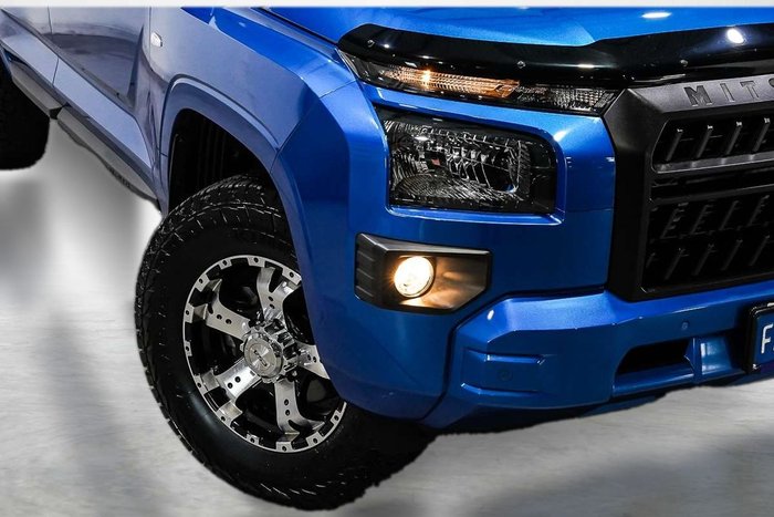 2025 Mitsubishi Triton GLX-R