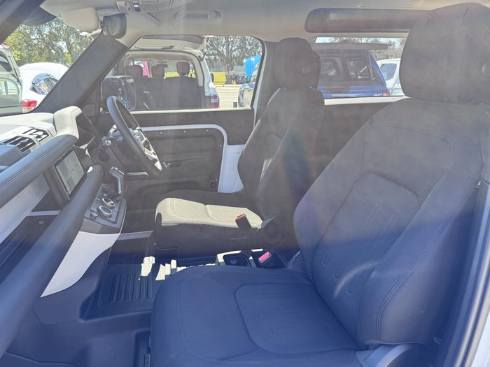 2021 Land Rover Defender 90 P300 S