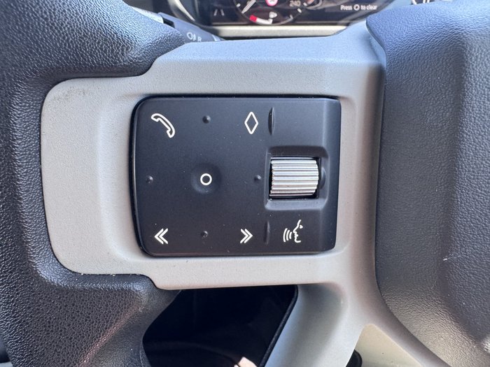 2021 Land Rover Defender 90 P300 S