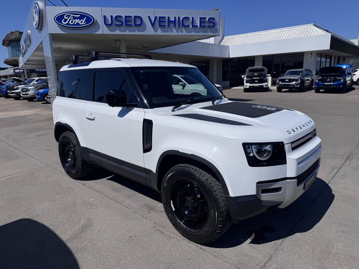 2021 Land Rover Defender 90 P300 S