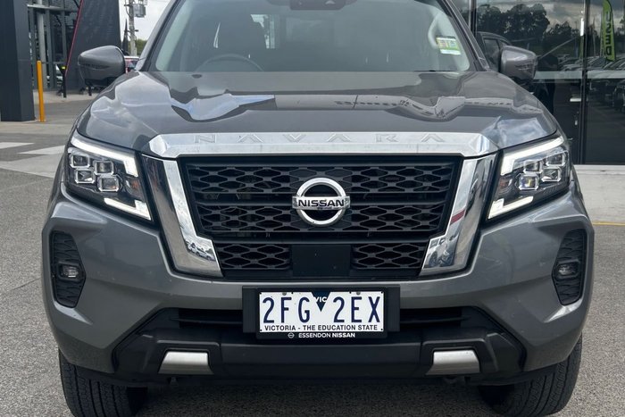 2022 Nissan Navara ST-X