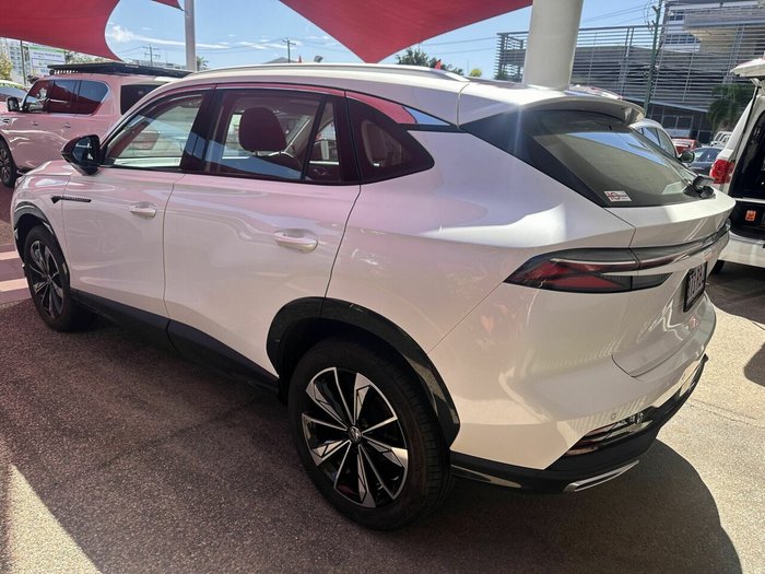 2024 MG HS Excite