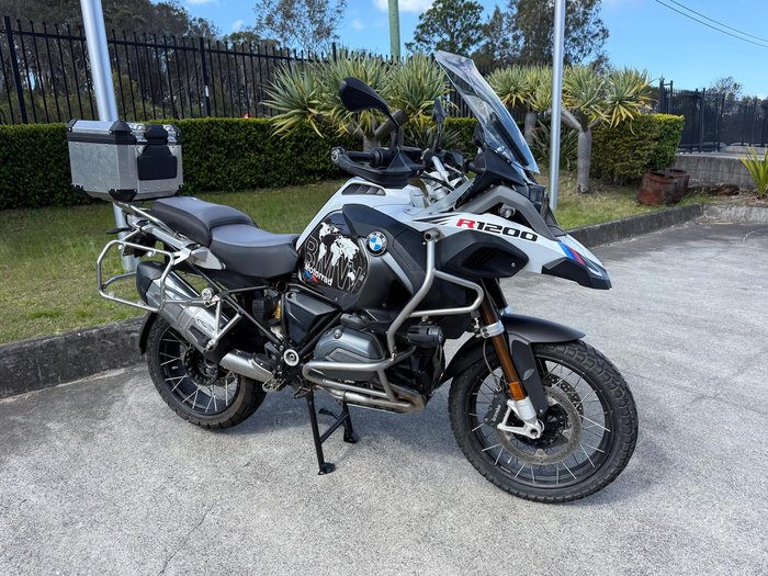 2016 BMW