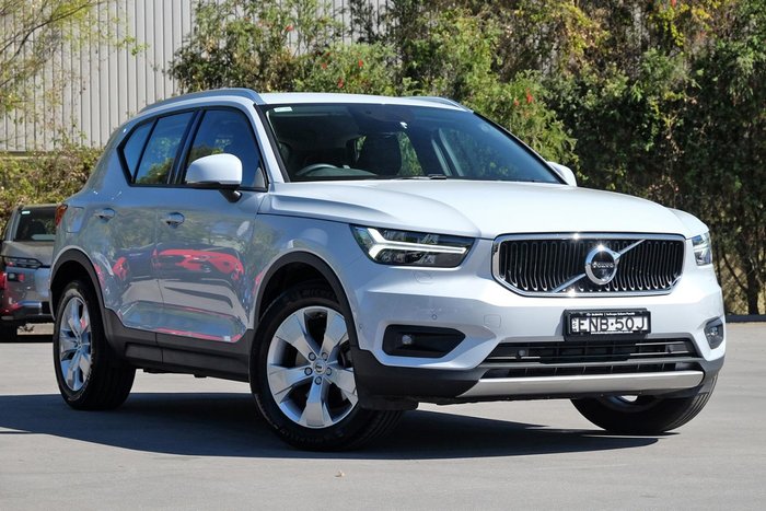 2021 Volvo XC40