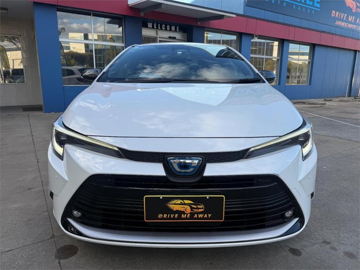 2023 Toyota Corolla Touring WxB Hybrid