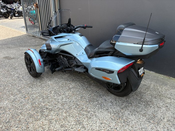 2021 BRP SPYDER F3 LIMITED (SE6) SILVER