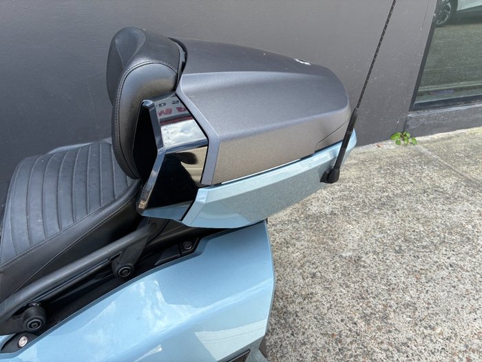 2021 BRP SPYDER F3 LIMITED (SE6) SILVER