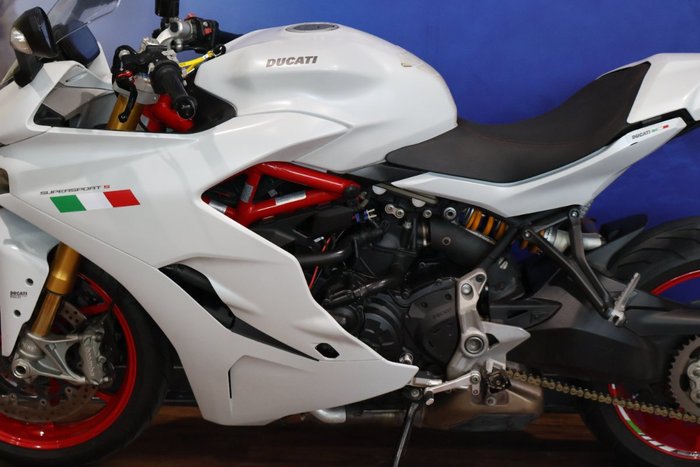2017 Ducati SUPERSPORT S WHITE