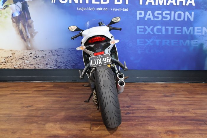 2017 Ducati SUPERSPORT S WHITE
