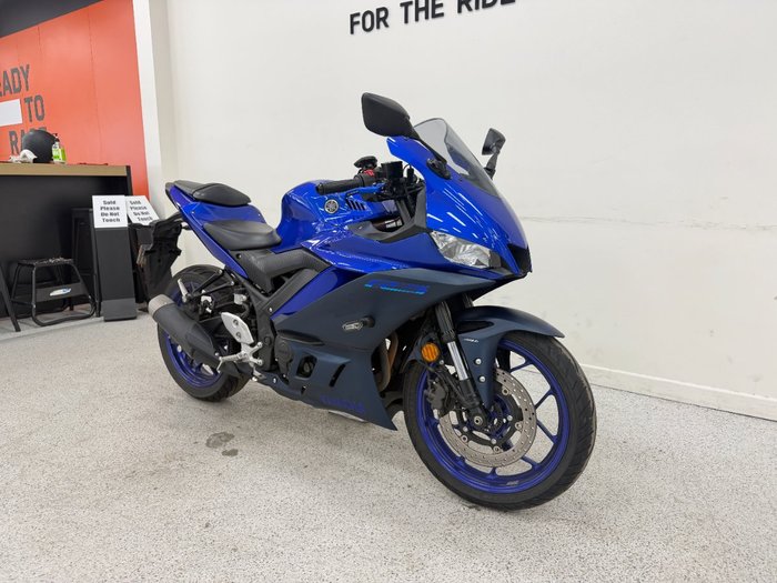 2022 YAMAHA YZF-R3 Blue
