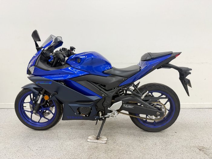 2022 YAMAHA YZF-R3 Blue