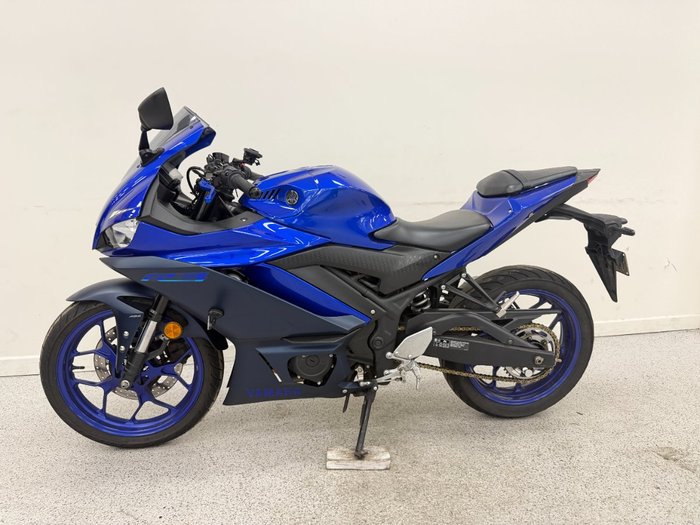 2022 YAMAHA YZF-R3 Blue