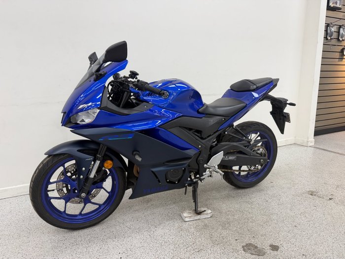 2022 YAMAHA YZF-R3 Blue