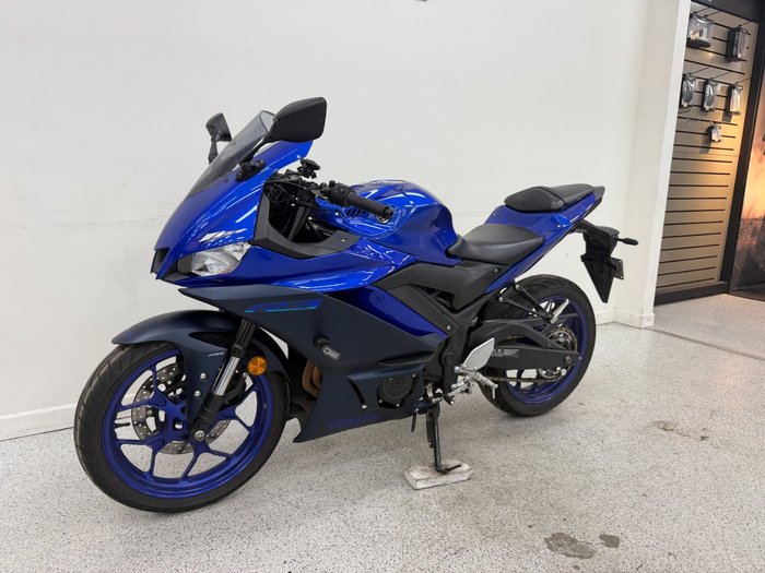 2022 YAMAHA YZF-R3 Blue