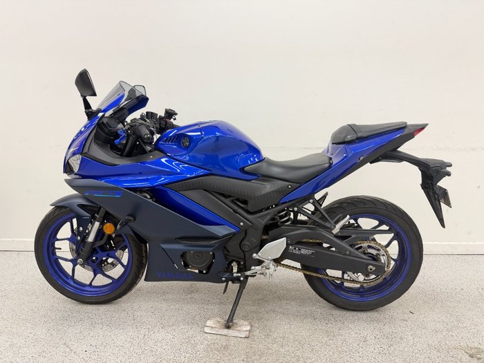 2022 YAMAHA YZF-R3 Blue
